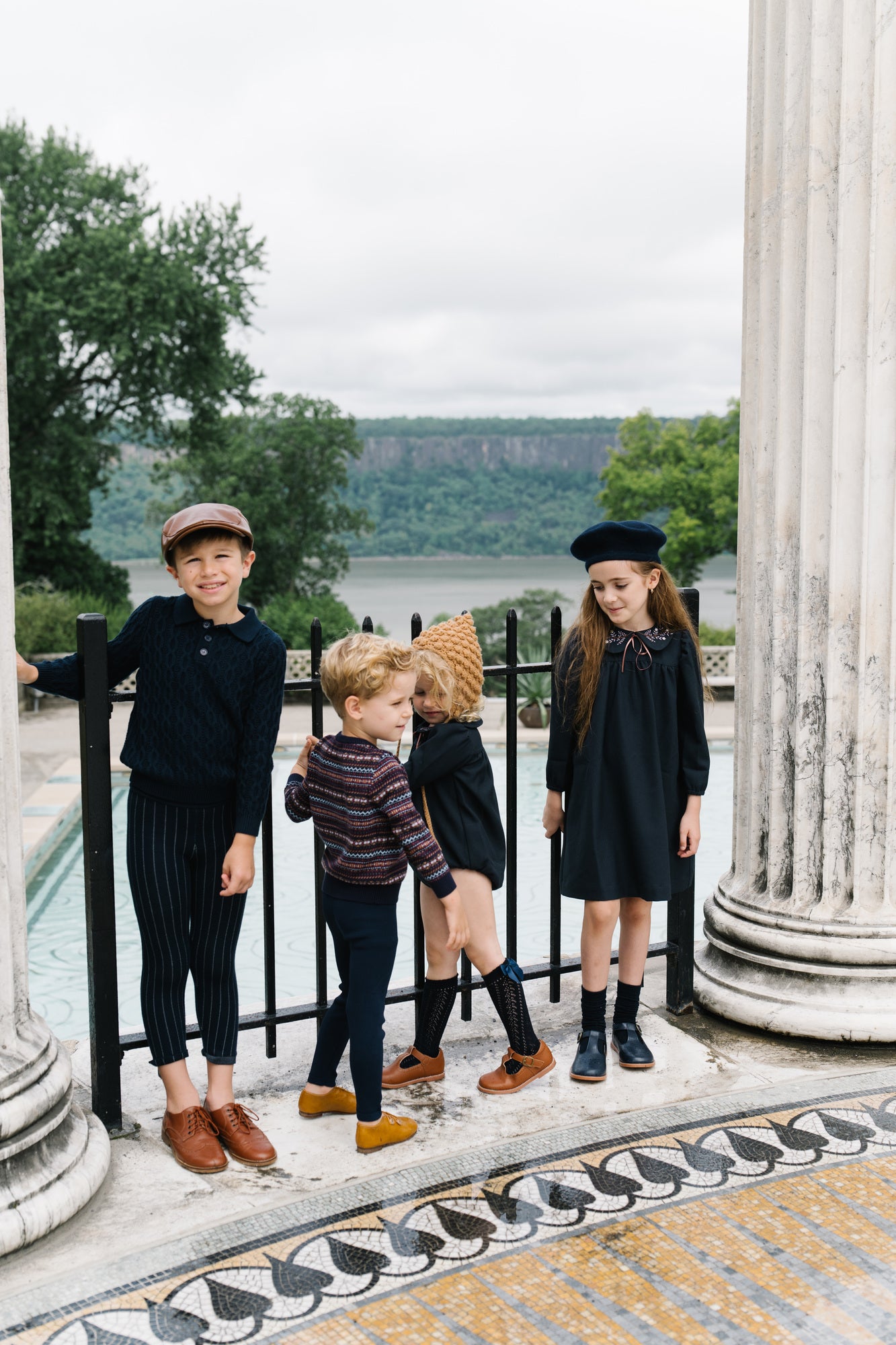 TRISTAN SWEATER NAVY